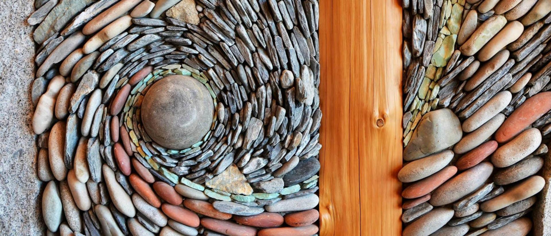 2015-07-breathtaking-stone-mosaics-turn-nature-into-art
