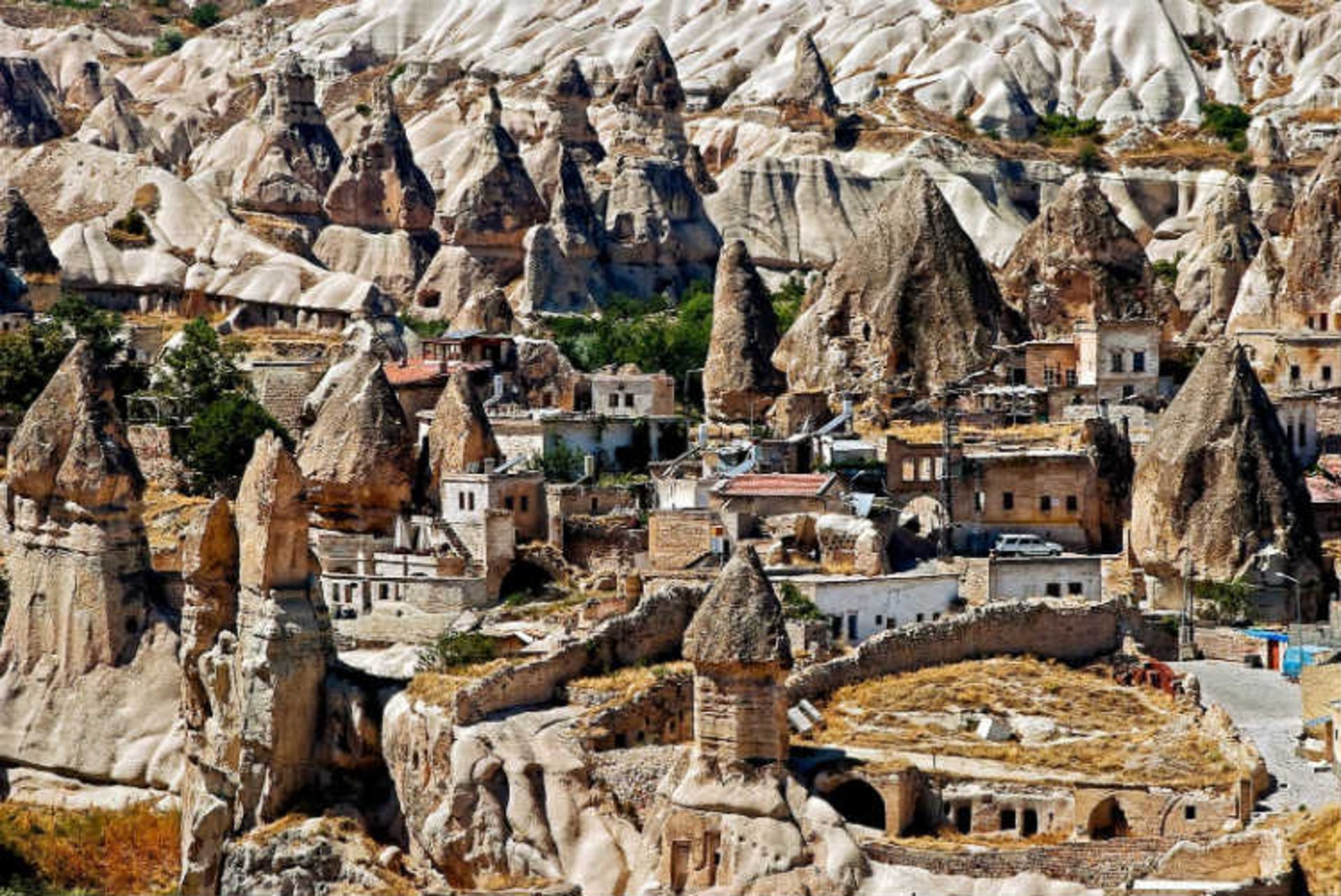 2015-07-churches-of-goreme