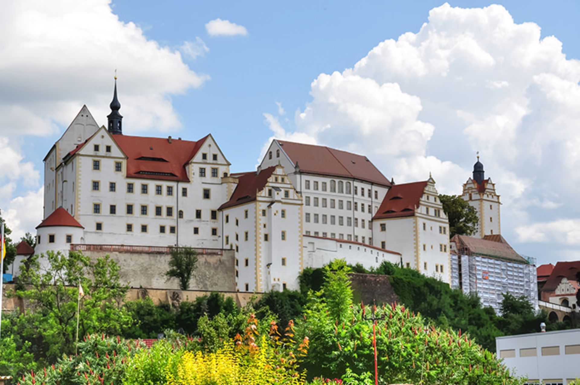 2015-07-colditz_castle_2011