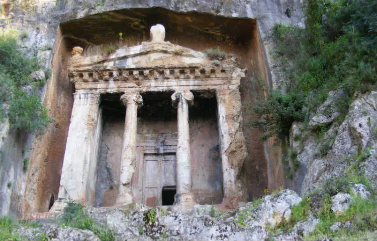 2015-07-fethiye-rock-tombs-amyntas-lycian