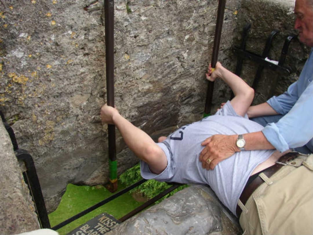 2015-07-kiss_the_blarney_stone