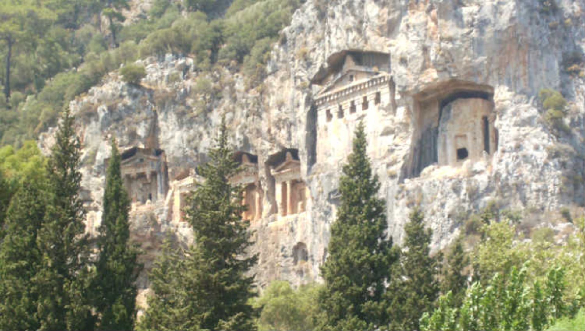 2015-07-lycian_kings_tombs-dalyan