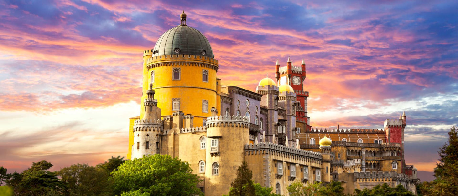 2015-07-pena-palace-in-sintra-desktop-background-436023
