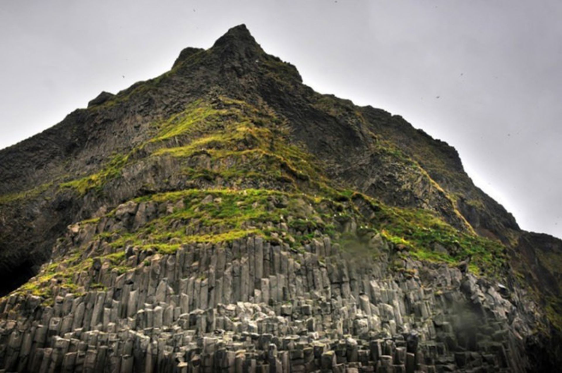 2015-07-reynisdrangar-12
