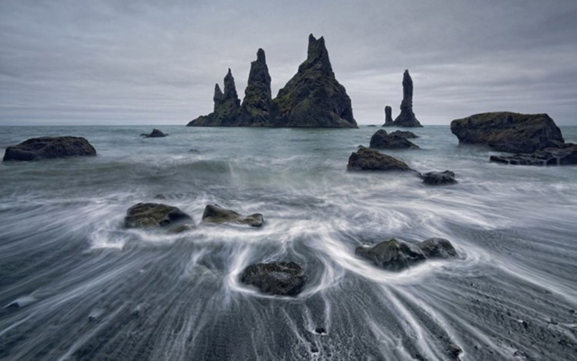 2015-07-reynisdrangar-14