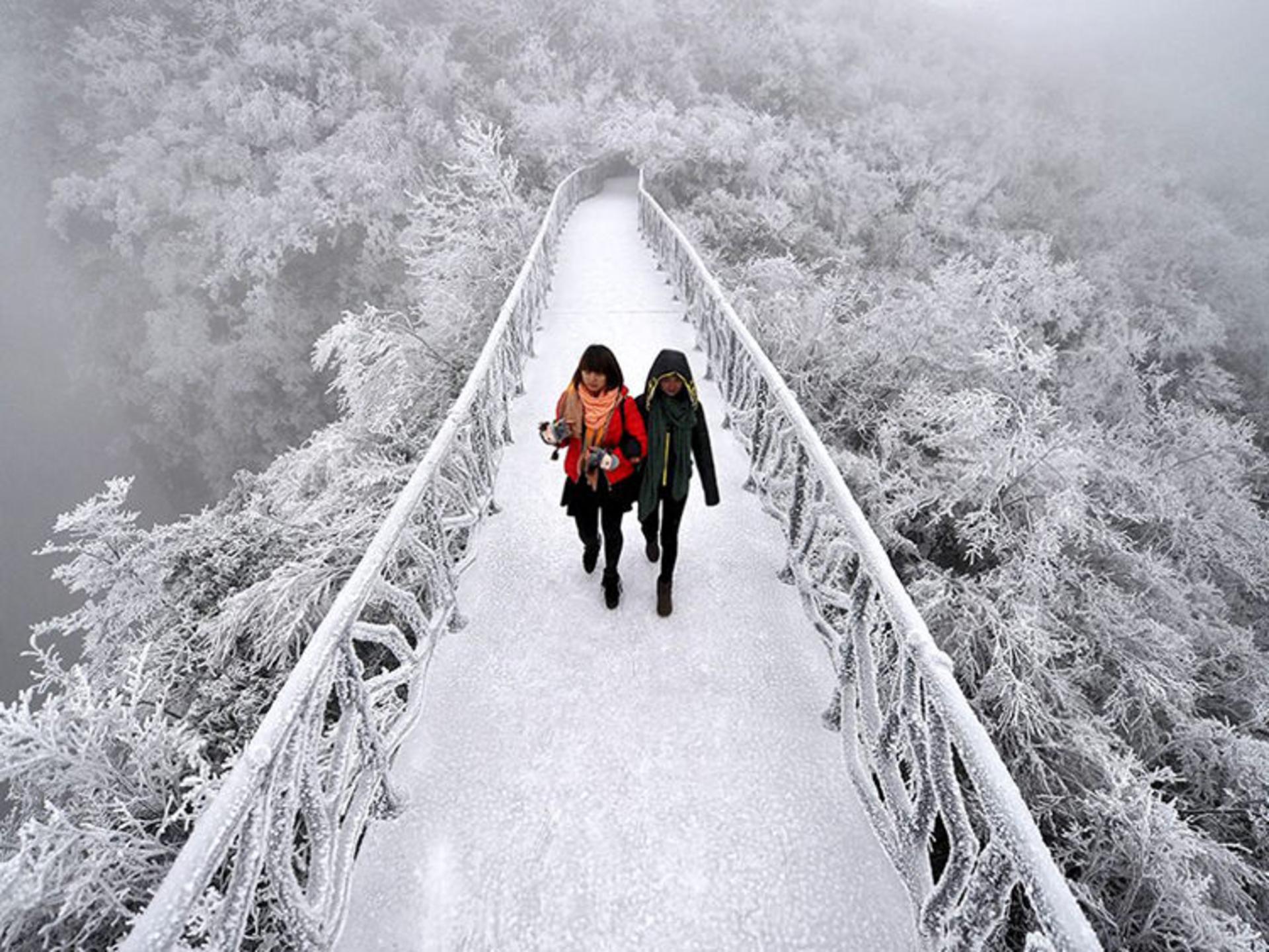 2015-07-tianmen-1