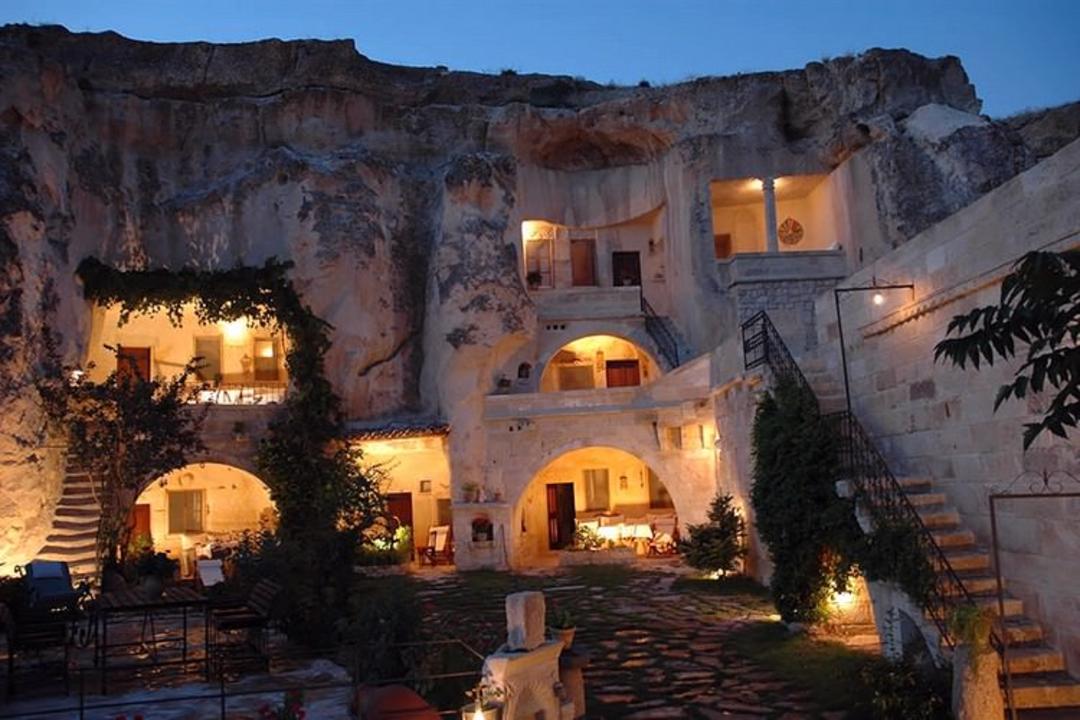 2015-07-unusual-themed-hotels-21-2