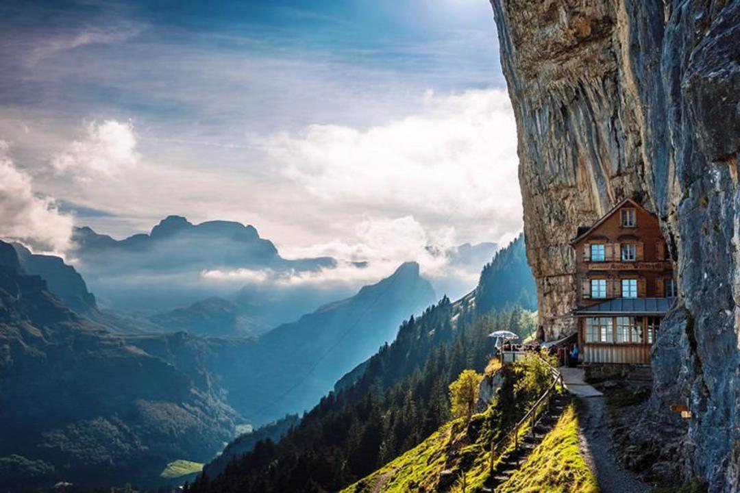 2015-07-unusual-themed-hotels-25__880