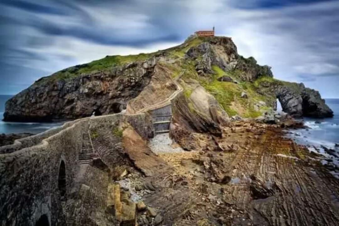 2015-07-wpid-gaztelugatxe