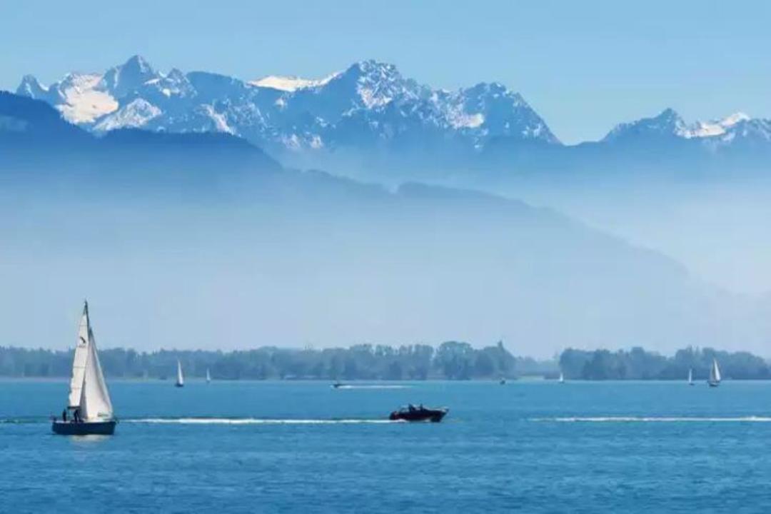 2015-07-wpid-lake_constance