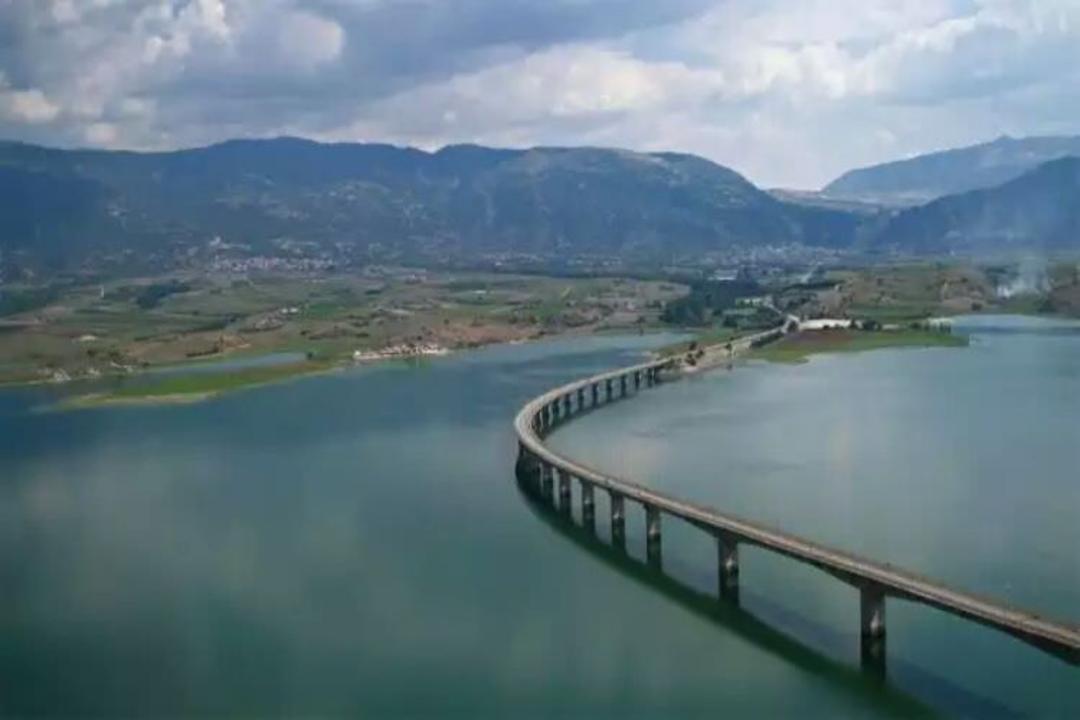 2015-07-wpid-macedonia2
