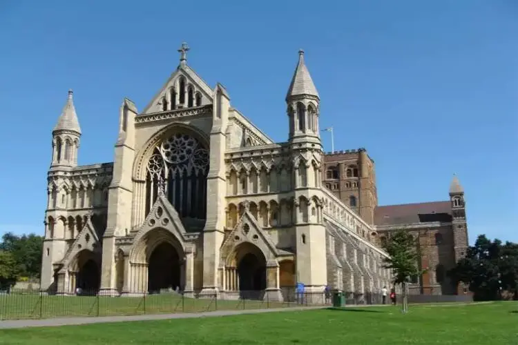 2015-07-wpid-magnacarta3_england1