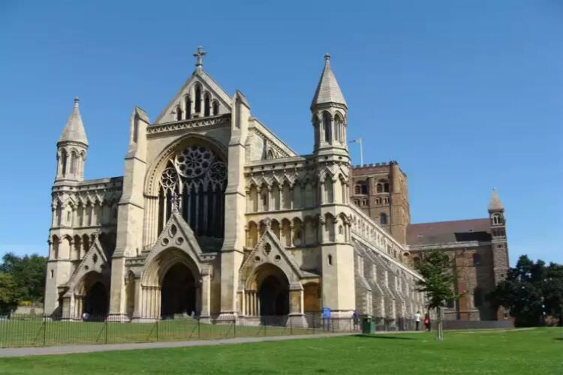 2015-07-wpid-magnacarta3_england1