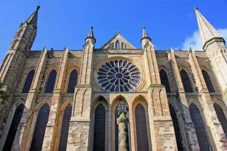2015-07-wpid-magnacarta_england
