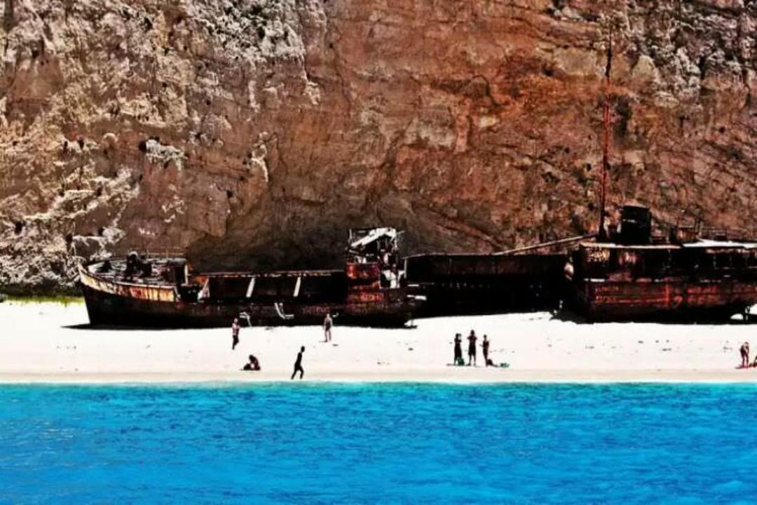 2015-07-wpid-navagio2