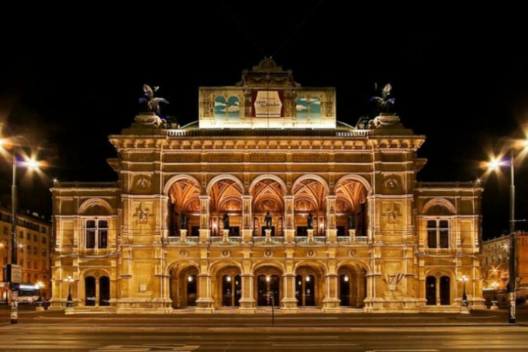 2015-07-wpid-opera_vienna2