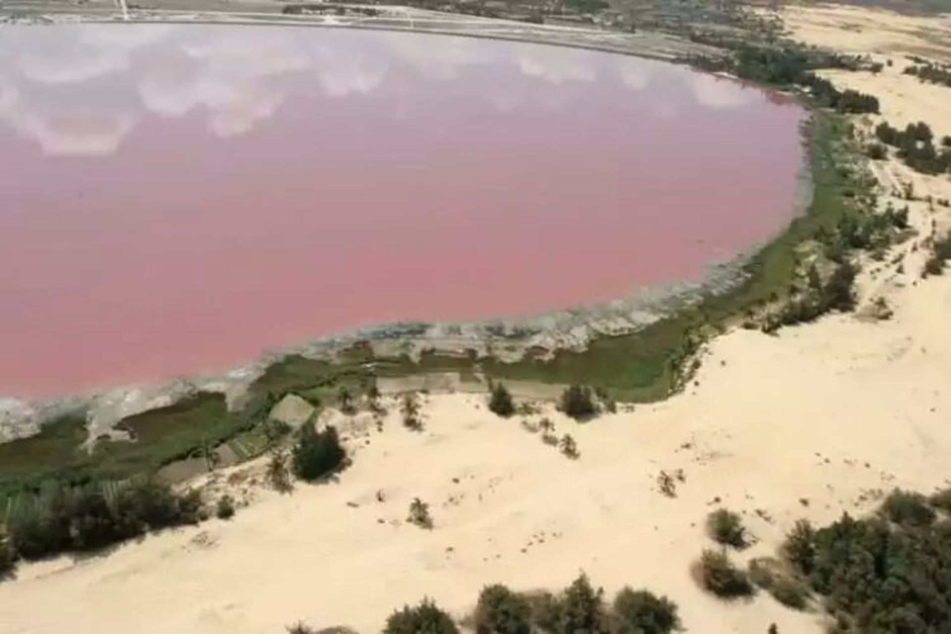2015-07-wpid-retba_lake