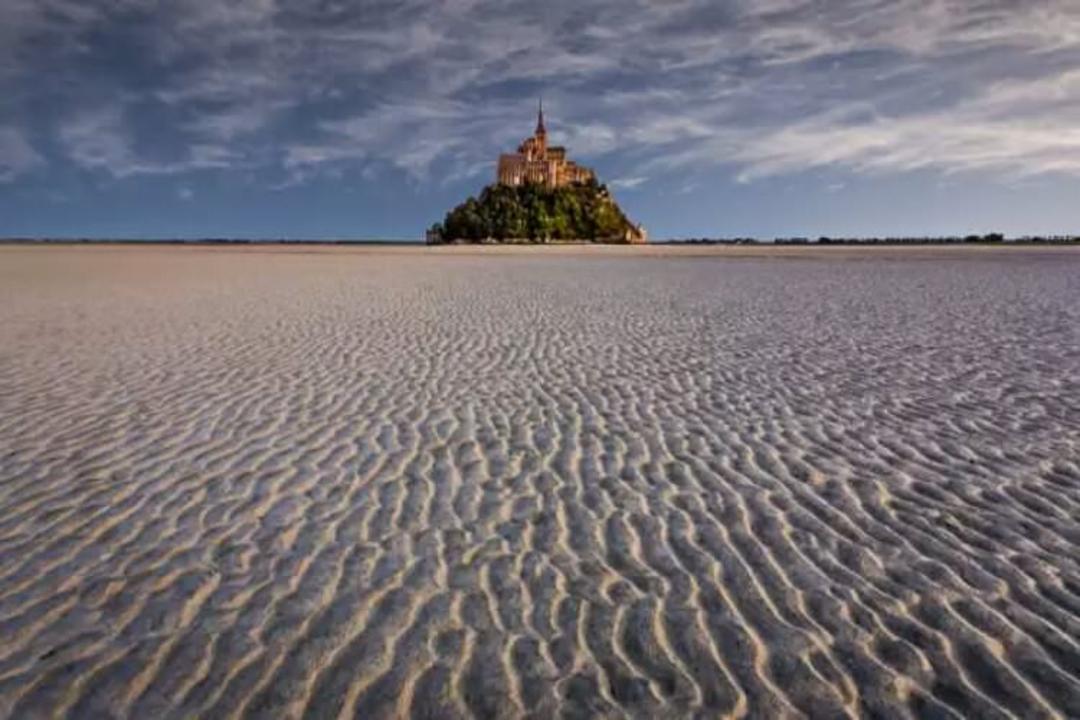 2015-07-wpid-top-10-monasteries-france-photo-by-sus-bogaerts-740x415_resize_20150728_2152511