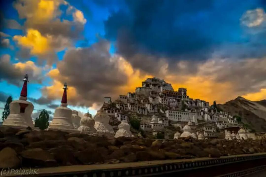 2015-07-wpid-top-10-monasteries-india-photo-by-palash-k-740x432_resize_20150728_215336
