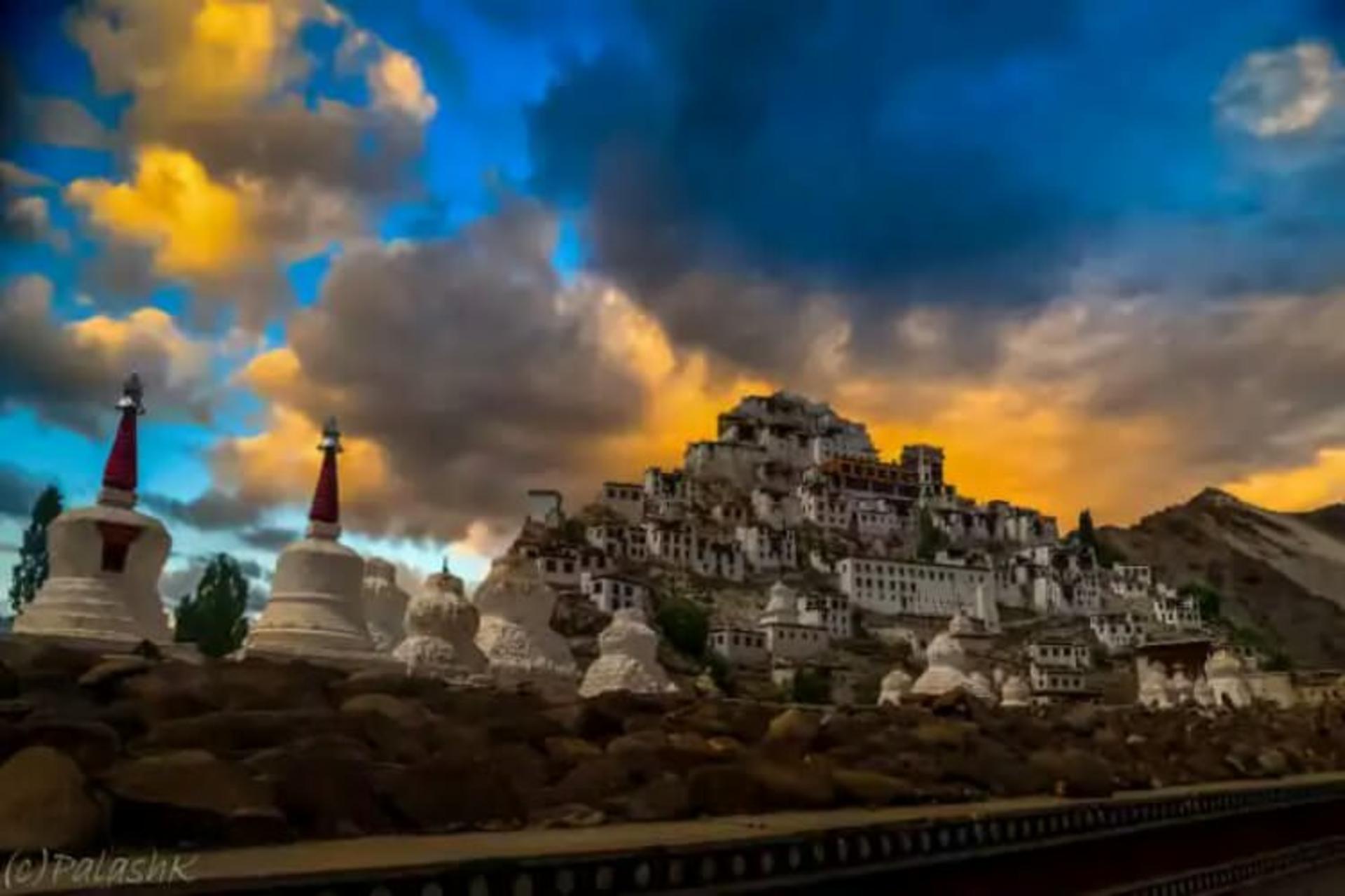 2015-07-wpid-top-10-monasteries-india-photo-by-palash-k-740x432_resize_20150728_215336