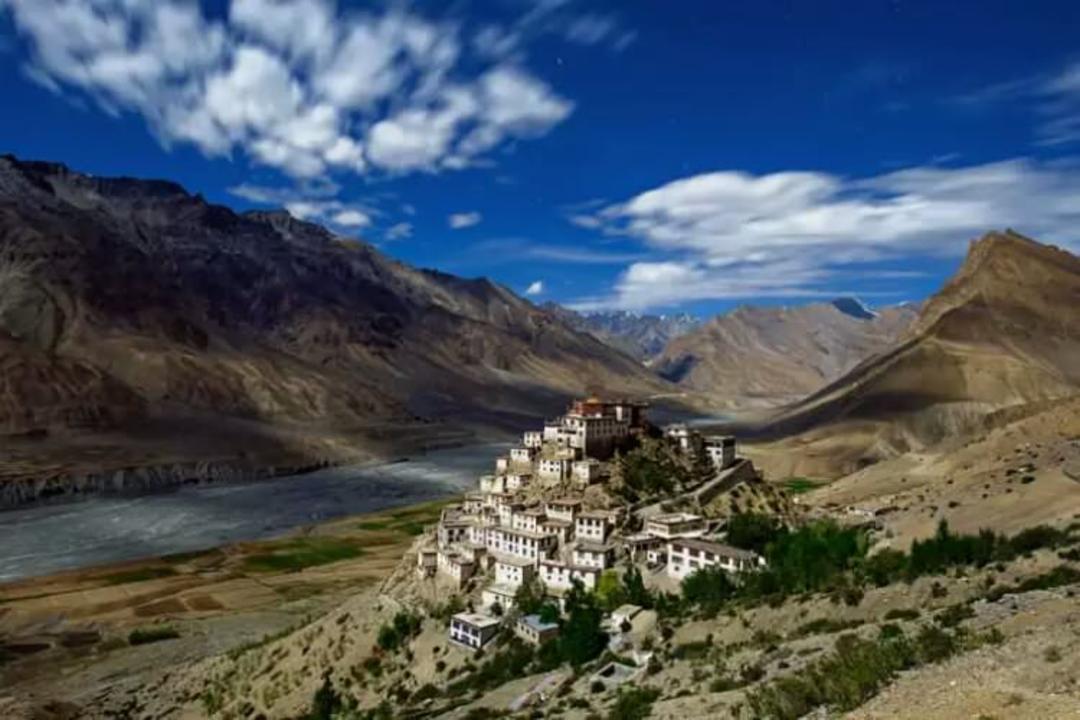 2015-07-wpid-top-10-monasteries-ki-photo-by-oaky-isra-740x494_resize_20150728_215251