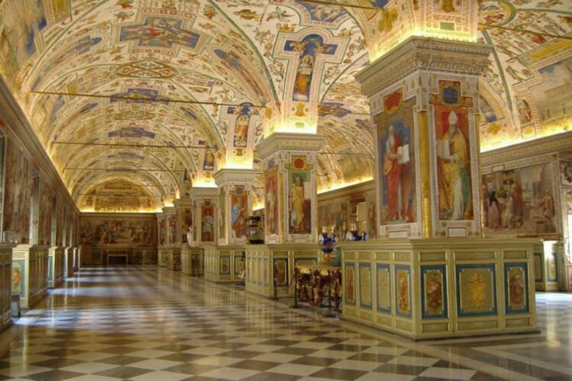 2015-07-wpid-vatican4