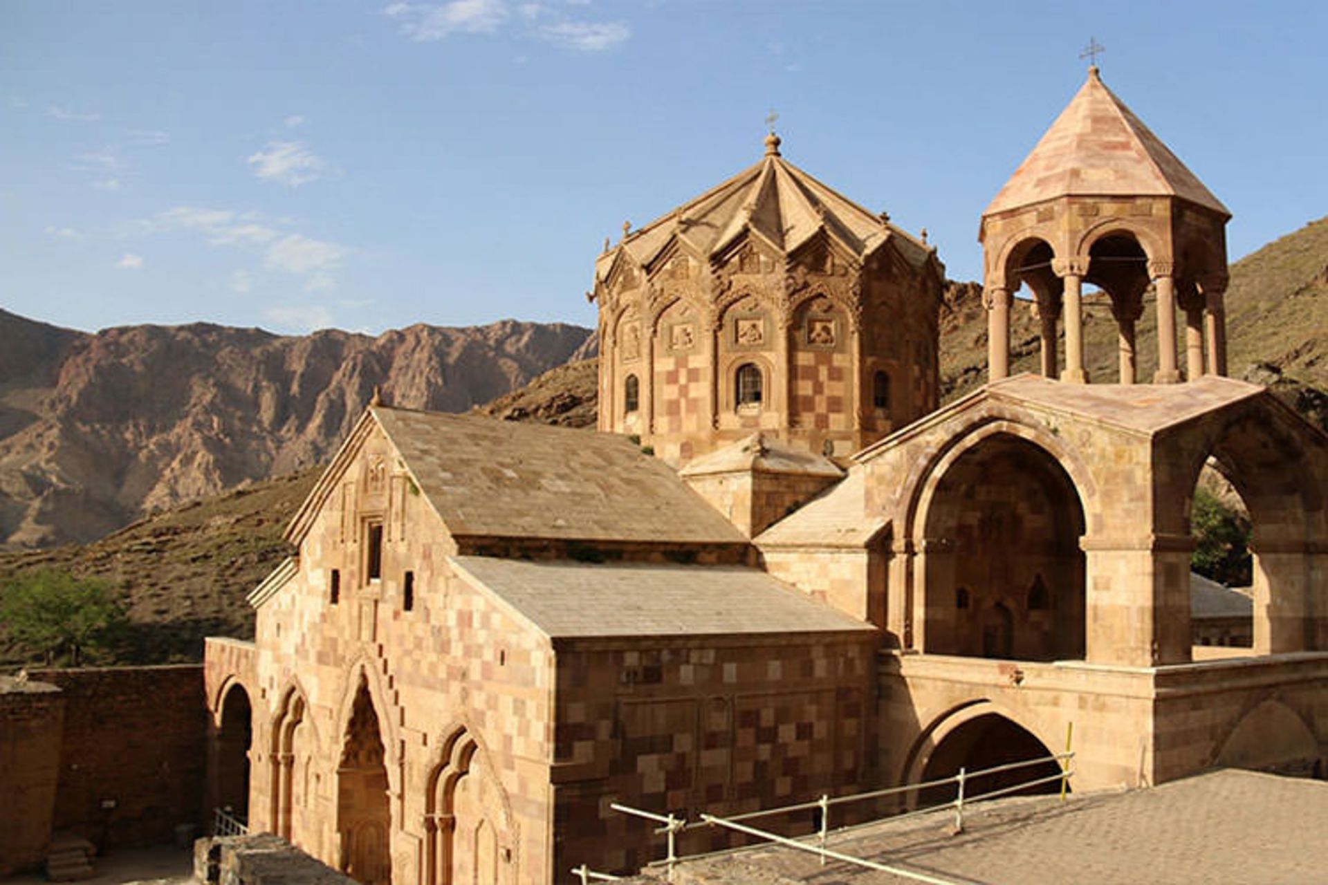 2015-07-آذربایجان-شرقی-کلیسا