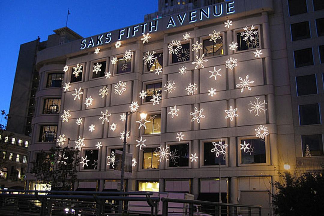 2015-08-07-american-christmas-saks-fifth-avenue-san-francisco-exterior