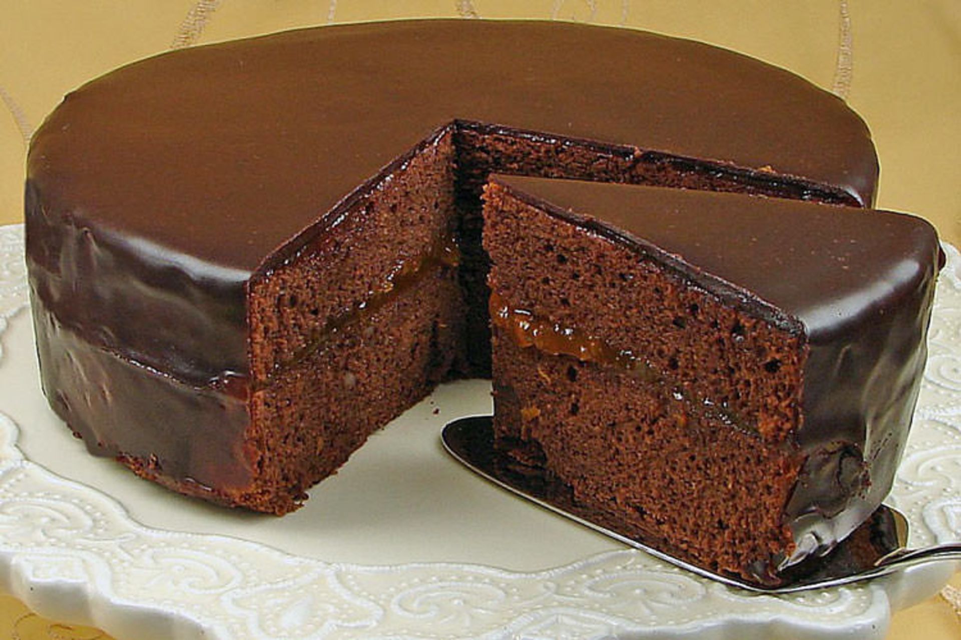 2015-08-129112-960x720-burgis-sachertorte-eine-wienerische-variante