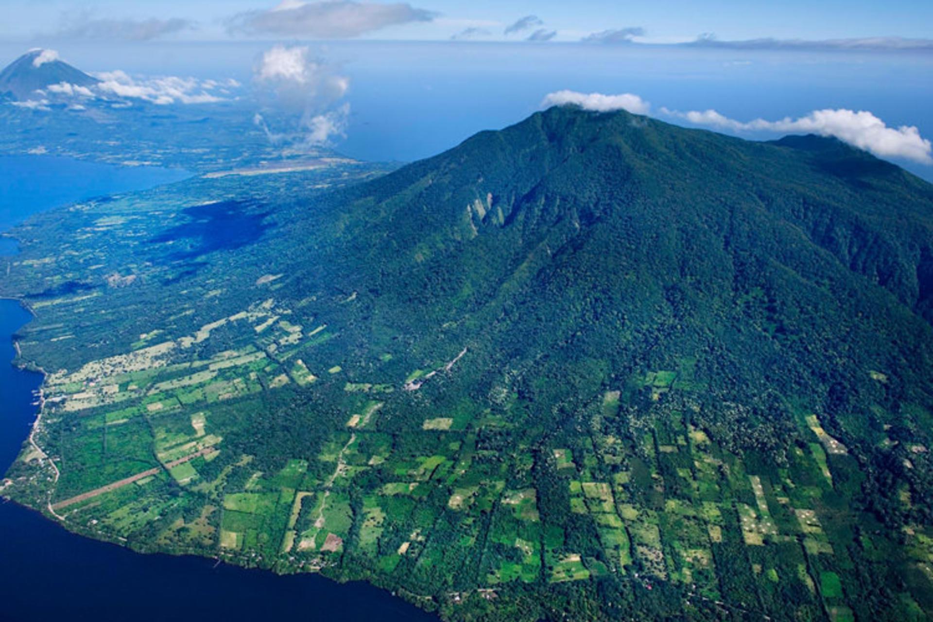2015-08-1920x1080_aerial_ometepeisland