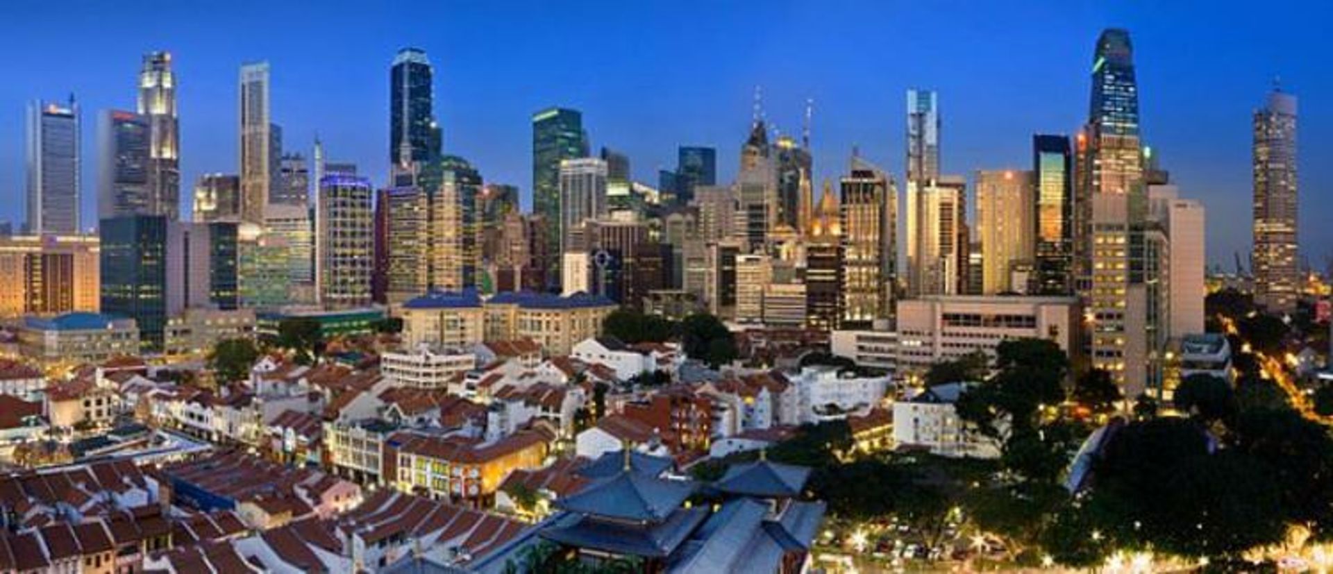 2015-08-640px-singapore_panorama_v2