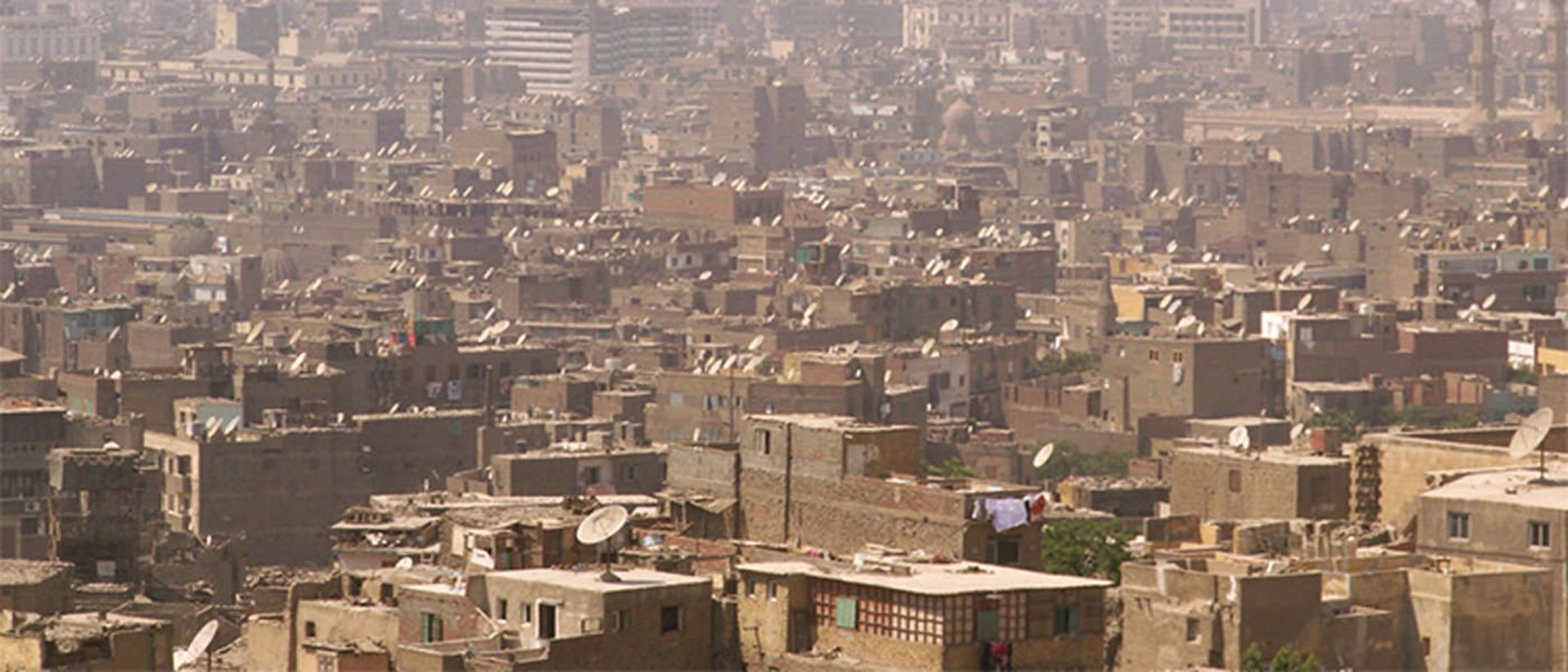 2015-08-cairo_in_smog