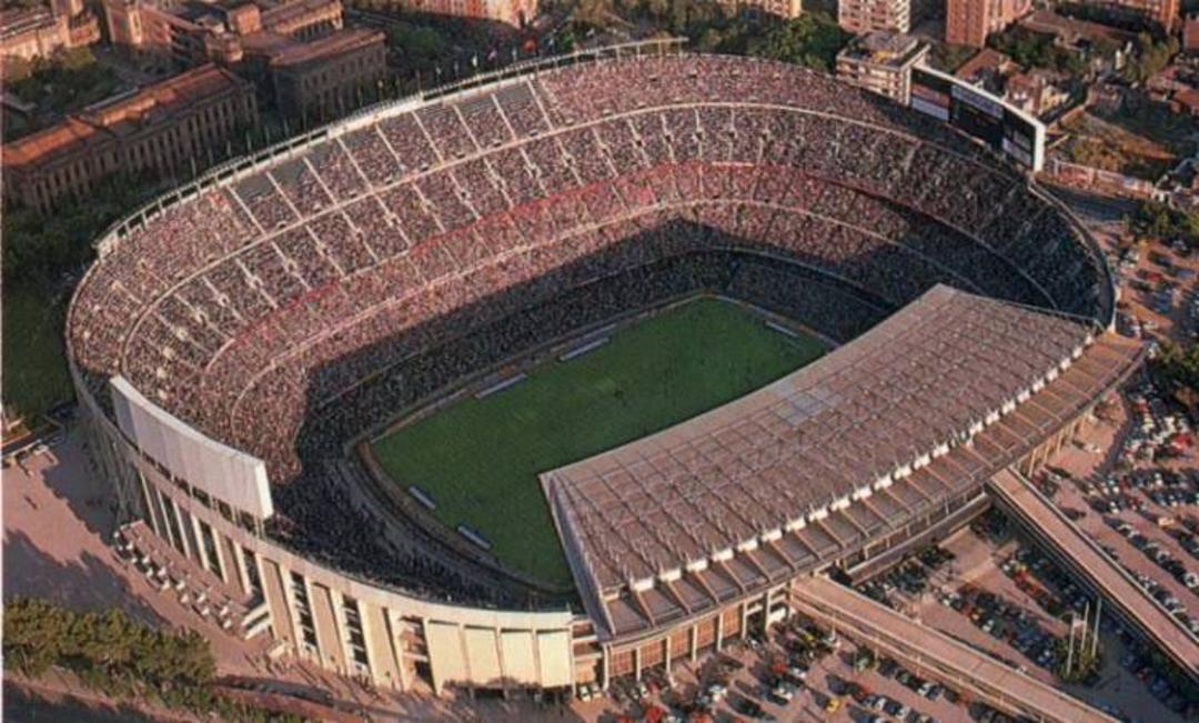 2015-08-camp_nou_a