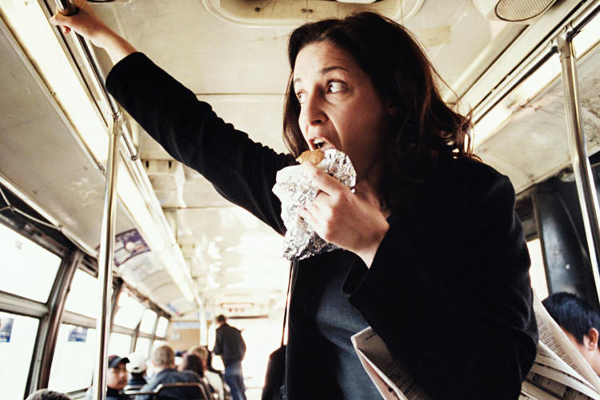 2015-08-eating-on-the-bus-014