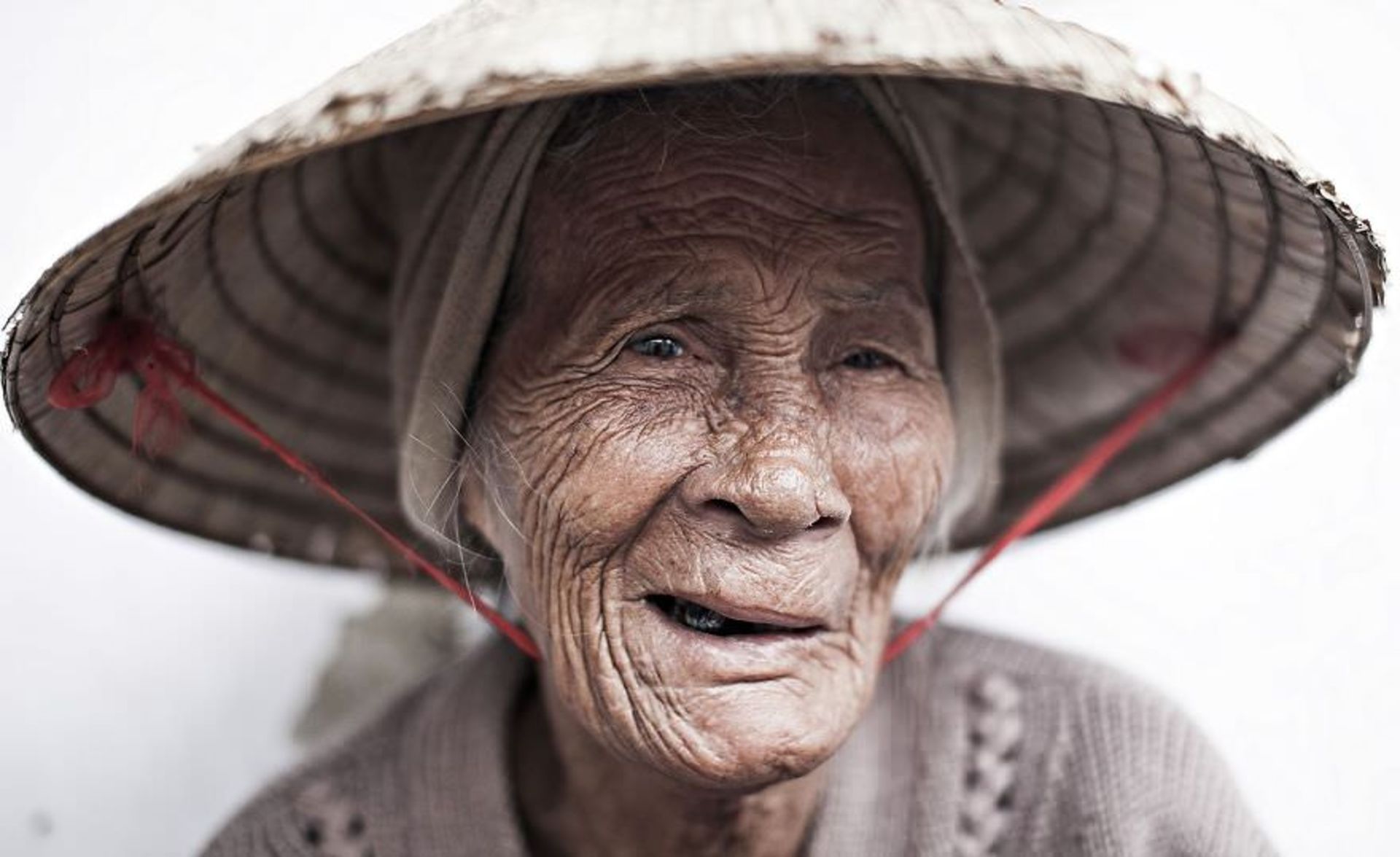 2015-08-eyes-are-windows-of-the-soul30__880