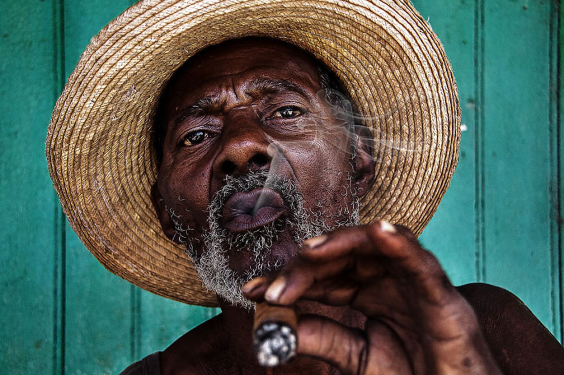2015-08-eyes-are-windows-of-the-soul35__880