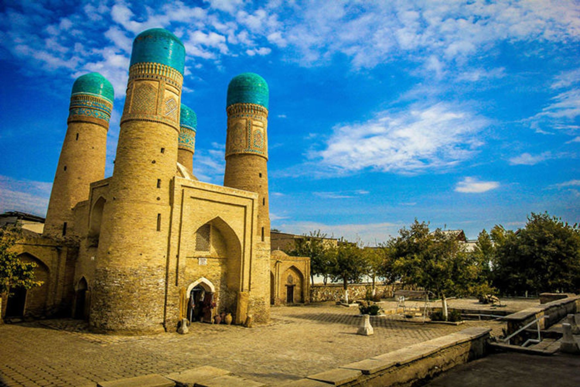 2015-08-i-traveld-around-the-world-times-heres-some-of-the-untouristy-beauty-of-the-world14__880