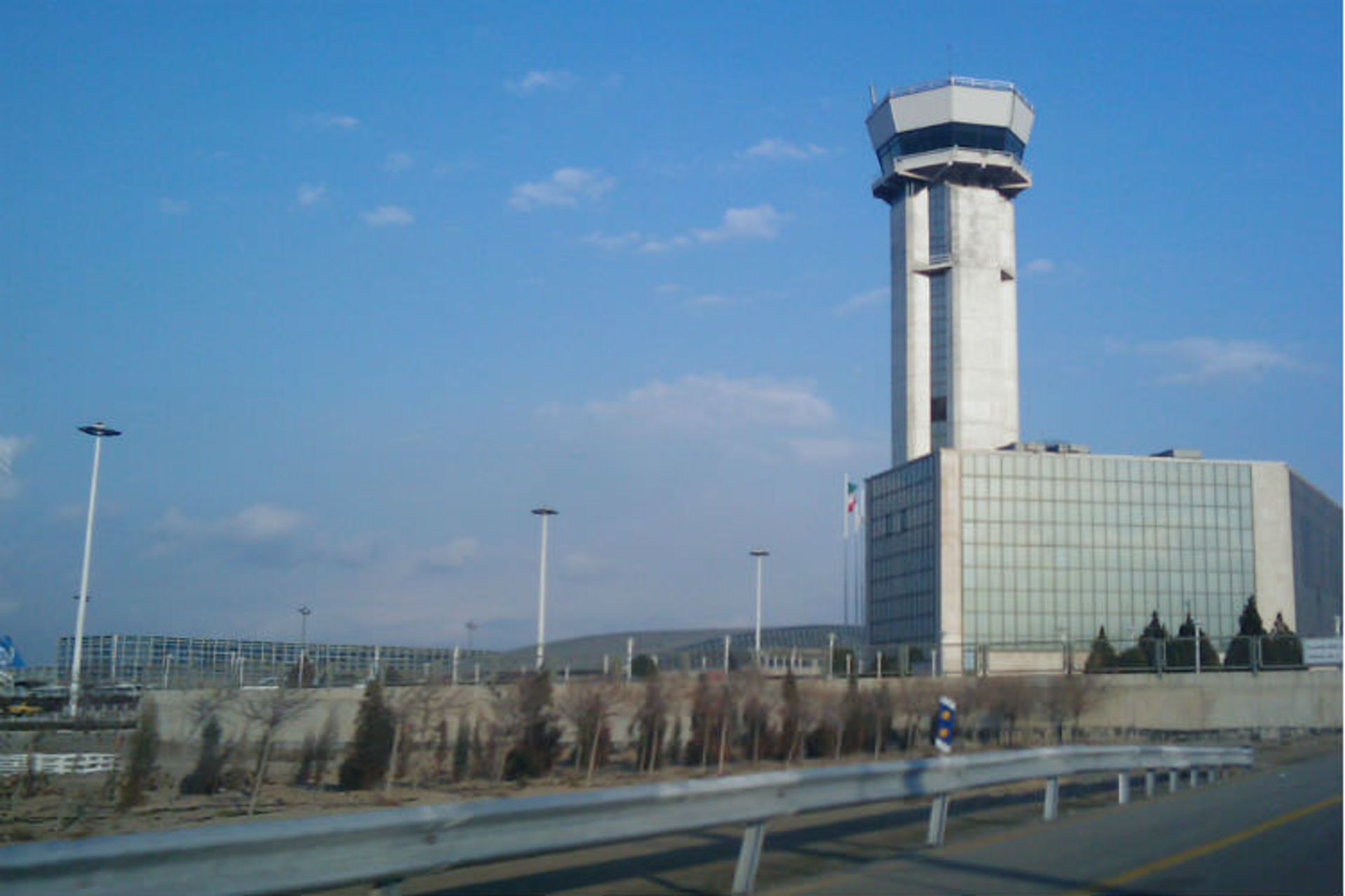 2015-08-imam_airport_3