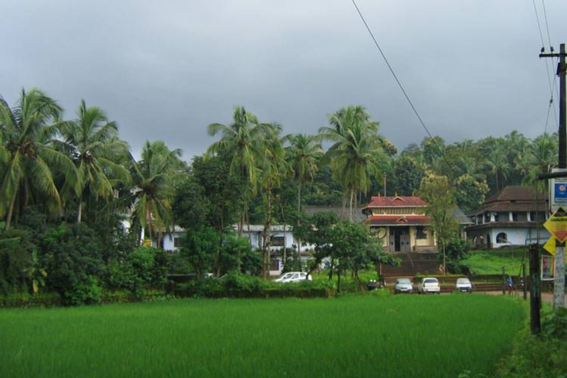 2015-08-mattannur_mahadeva_temple_kerala1