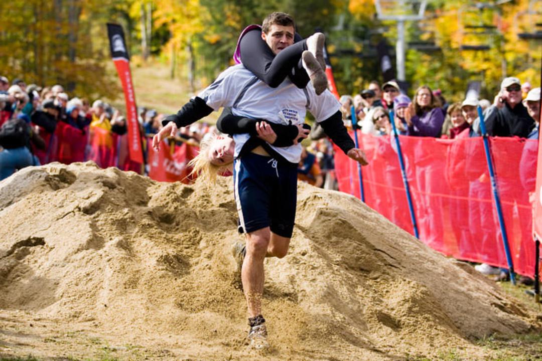 2015-08-nl_oct10_wifecarrying_9918