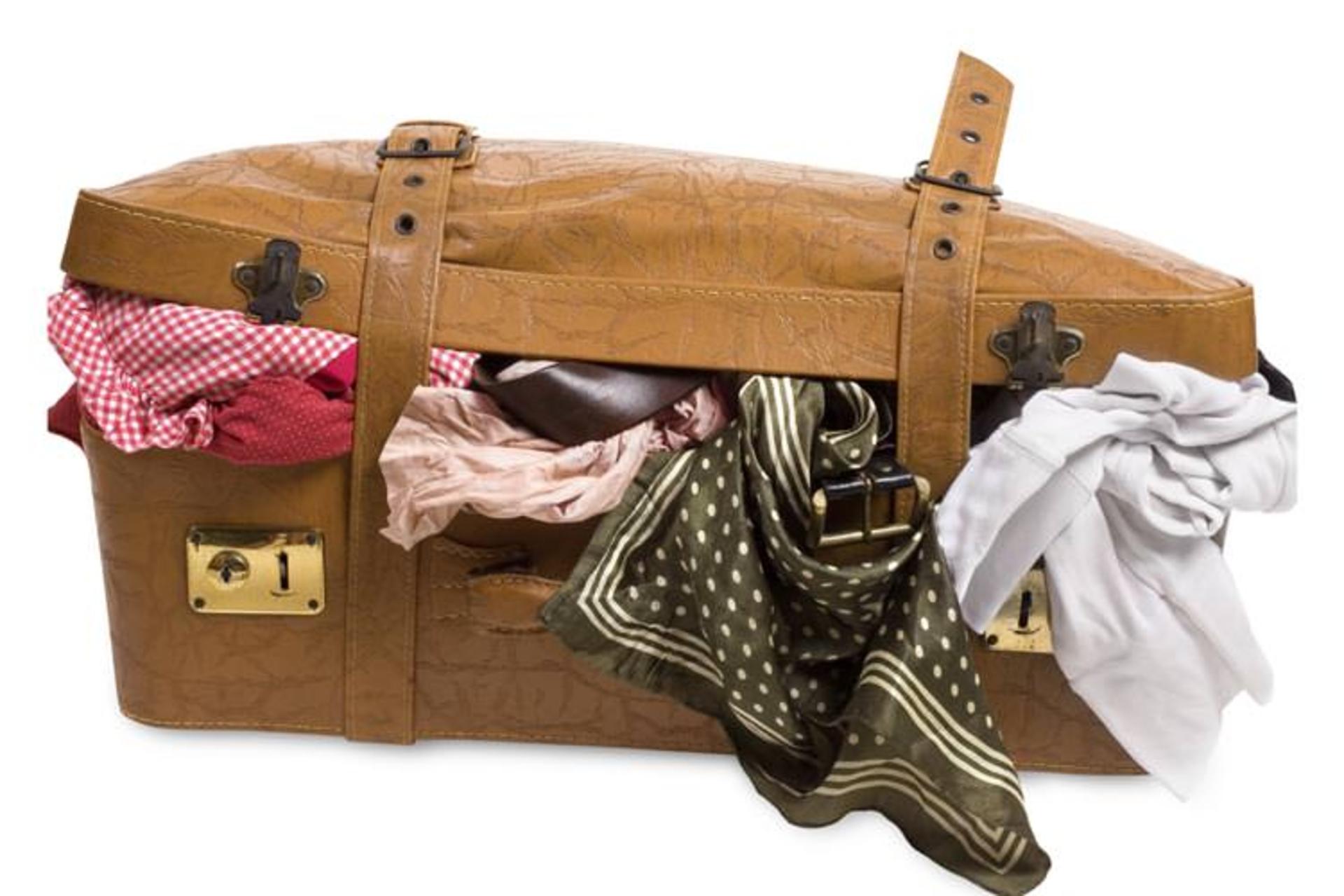 2015-08-packing-a-business-trip-suitcase