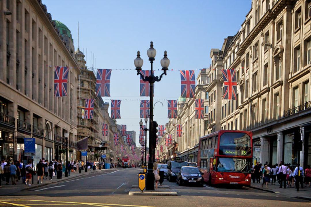 2015-08-regent_street_london