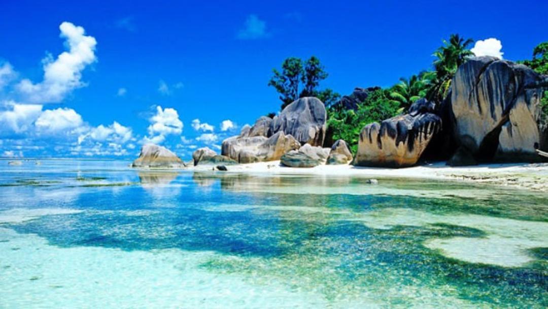 2015-08-seychelles-island