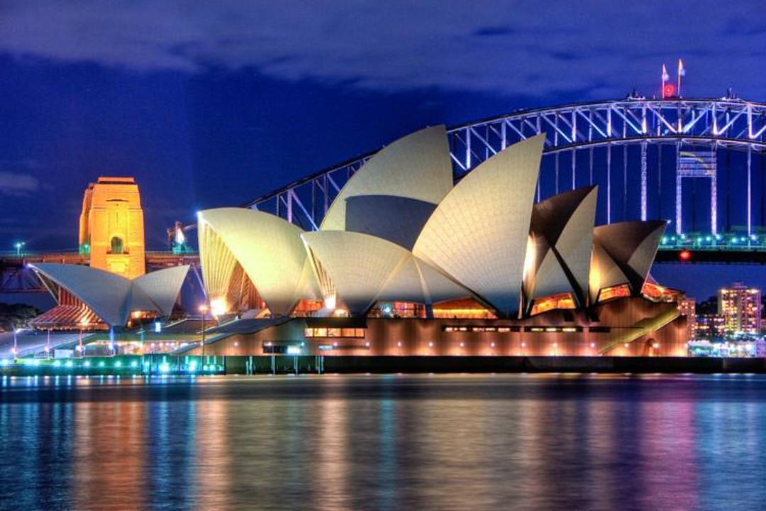 2015-08-sydney_opera_house_close_up_hdr_sydney_australia