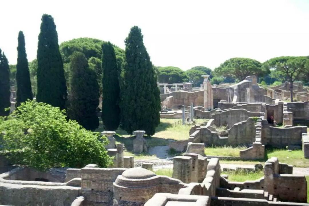 2015-08-wpid-rome-tour-ostia-antica_resize_20150820_001612