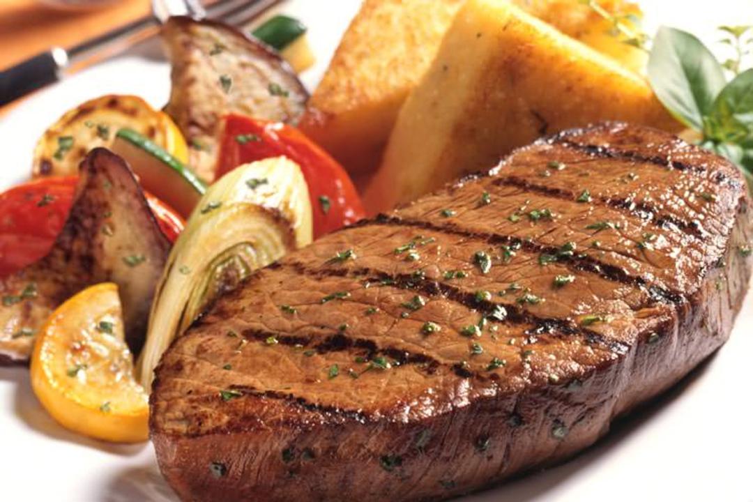 2015-09-10870-grilled-pepper-steak