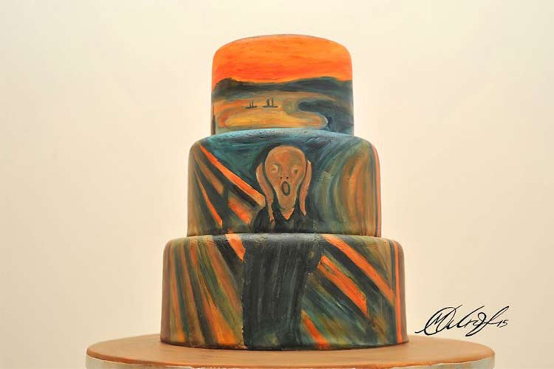 2015-09-cyprus-based-artist-recreates-famous-masterpieces-on-cakes-__880.jpg14