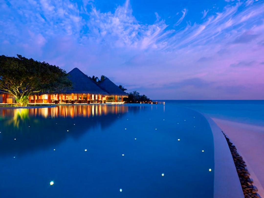 2015-09-dusit_thani_maldives-13