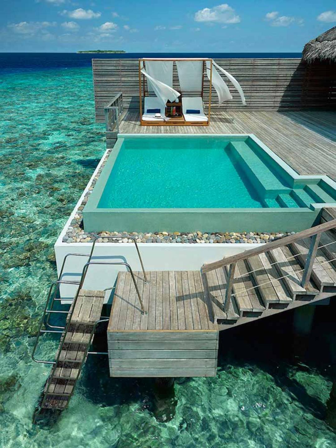 2015-09-dusit_thani_maldives-18
