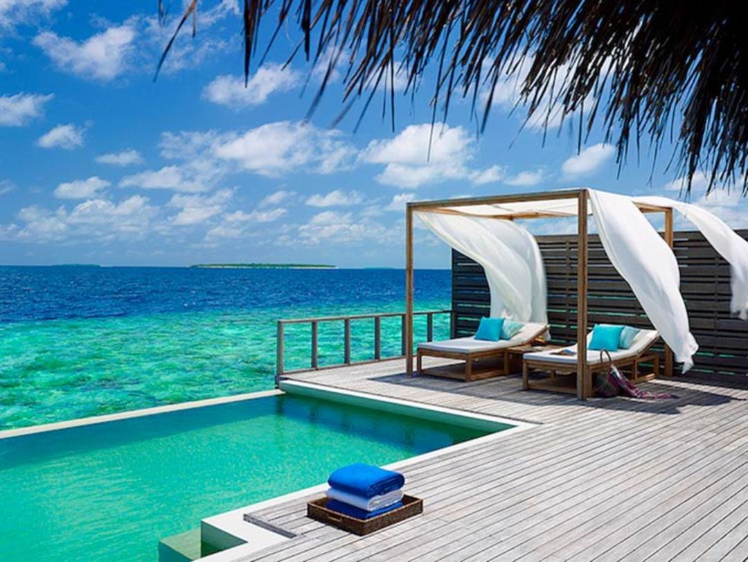 2015-09-dusit_thani_maldives-19